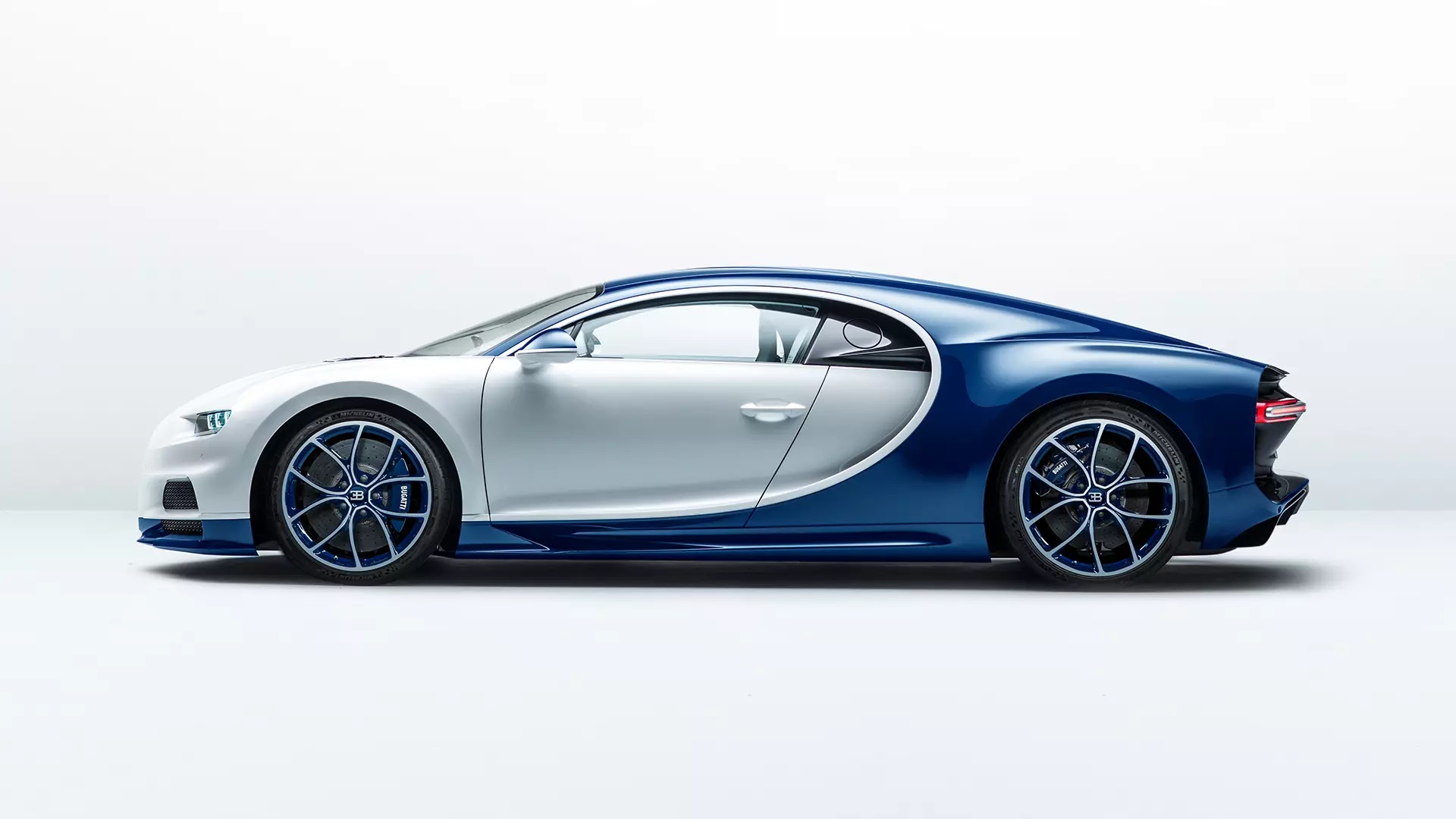 Bugatti (2)